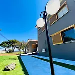 Gazonia Family Estate بيت ضيافة 4*