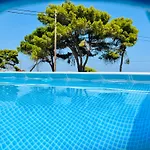 Gazonia Family Estate 4*