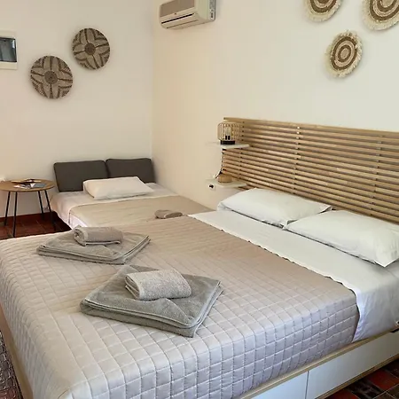 Gazonia Family Estate Guest house *