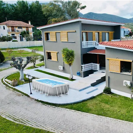 Gazonia Family Estate Guest house 4*